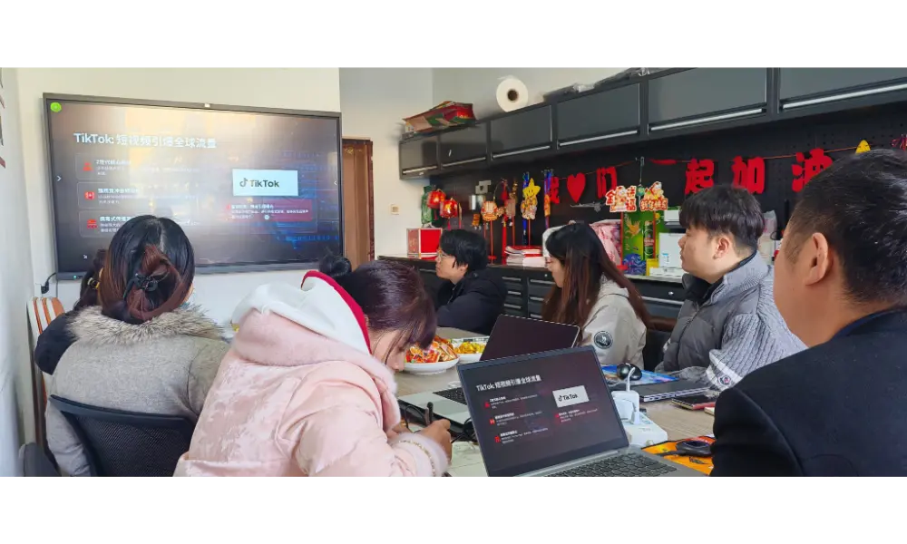 पावर टावर समाधानको साथ चिनियाँ नयाँ वर्षलाई स्वागत गर्दछ